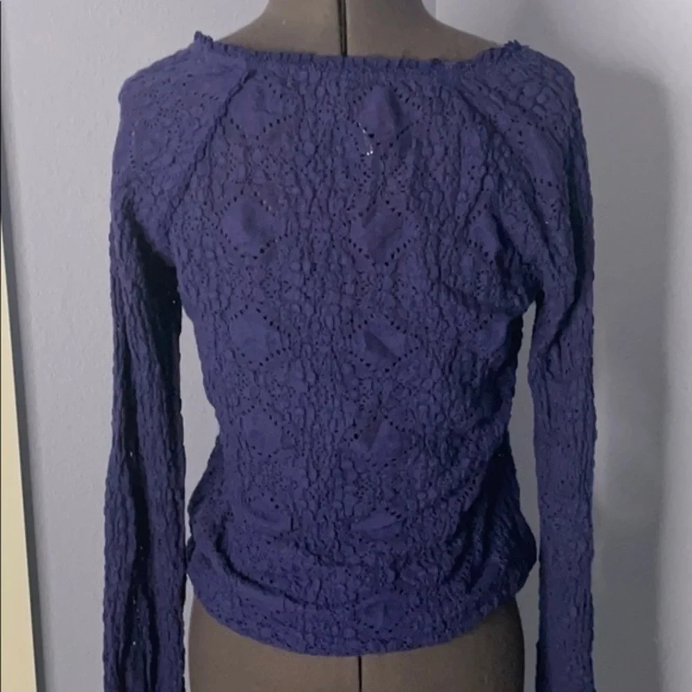 FREE PEOPLE top size M blue lace top